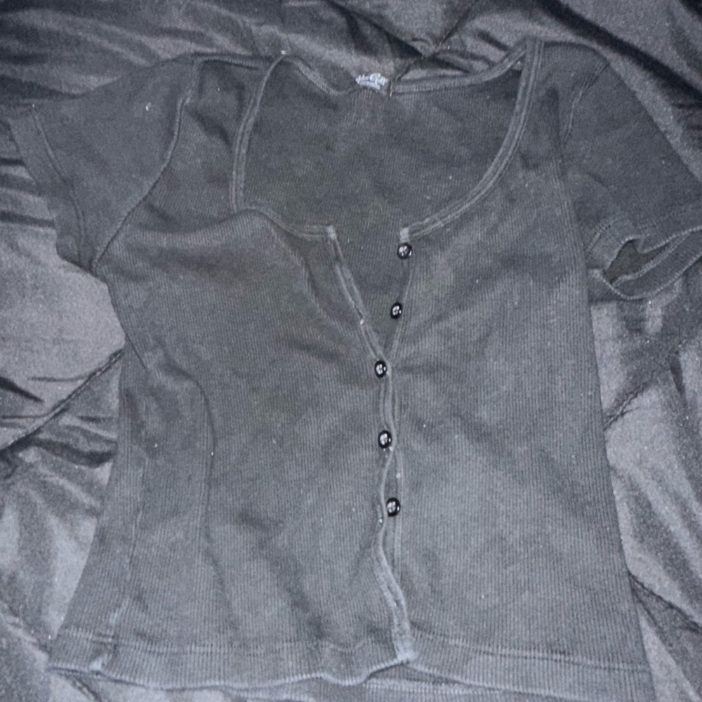 Black Button-Up Short Sleeve Top